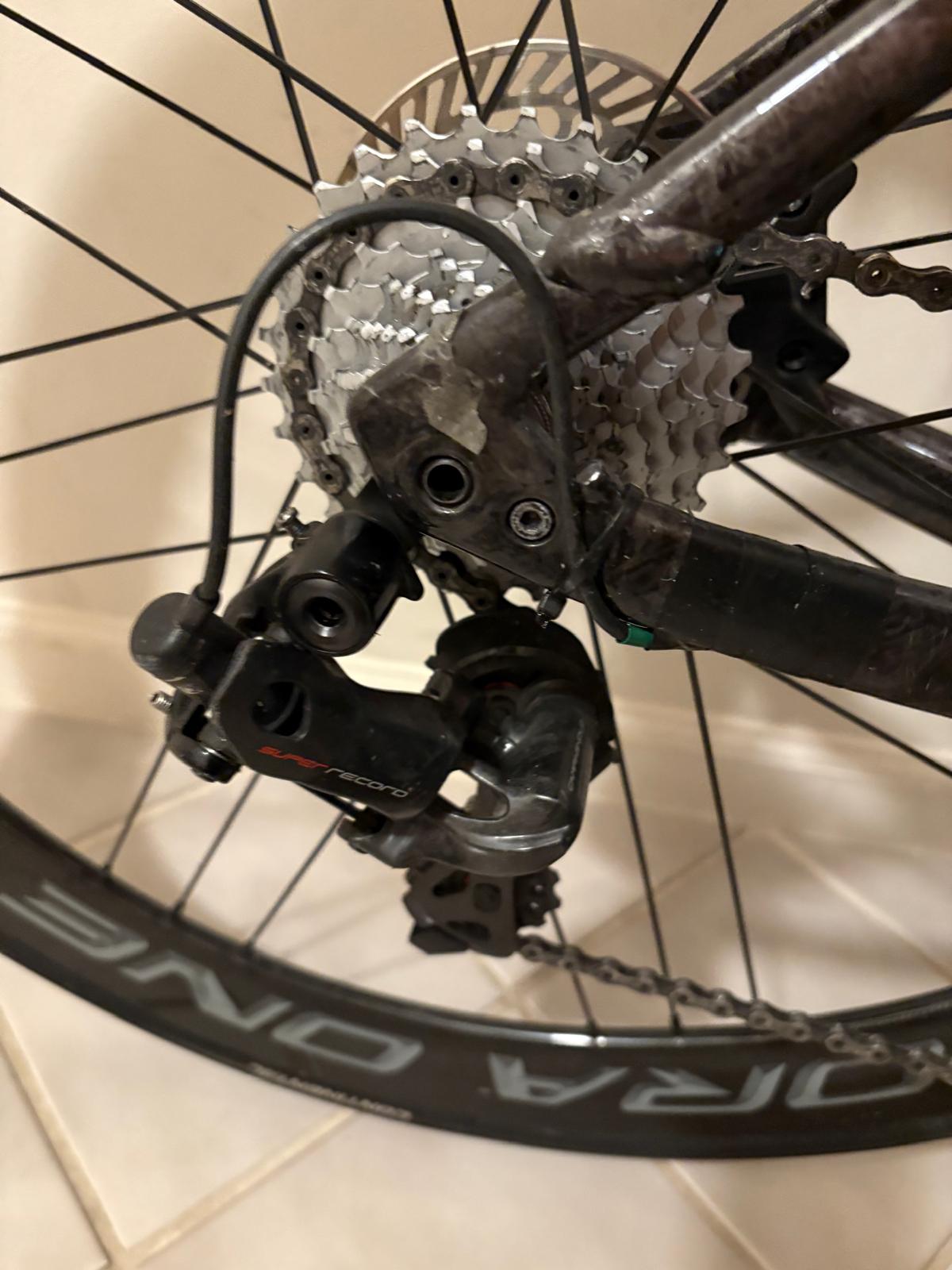 2025 Specialized Allez Sprint - Image 4